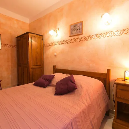 Relais De Saleccia 3* Casta