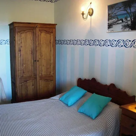 Relais De Saleccia 3* Casta