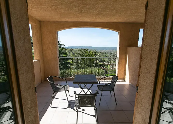 Relais De Saleccia 3* Casta